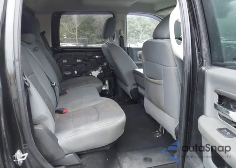 2018 Ram 1500 Big Horn 4X2 6'4 Box from USA, damaged, VIN 1C6RR6TT6JS168180